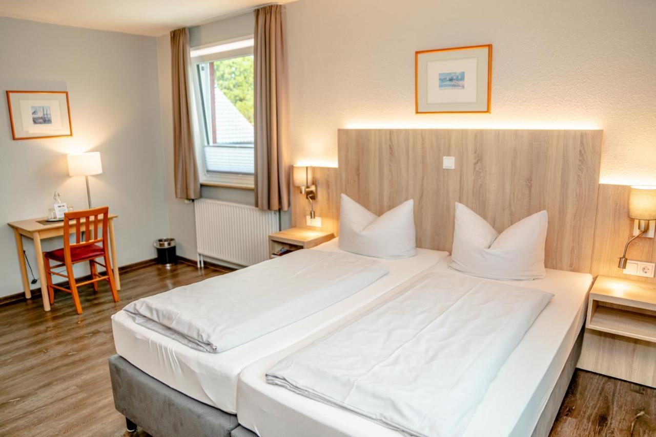 Hotel Herbers Südbrookmerland Eksteriør bilde