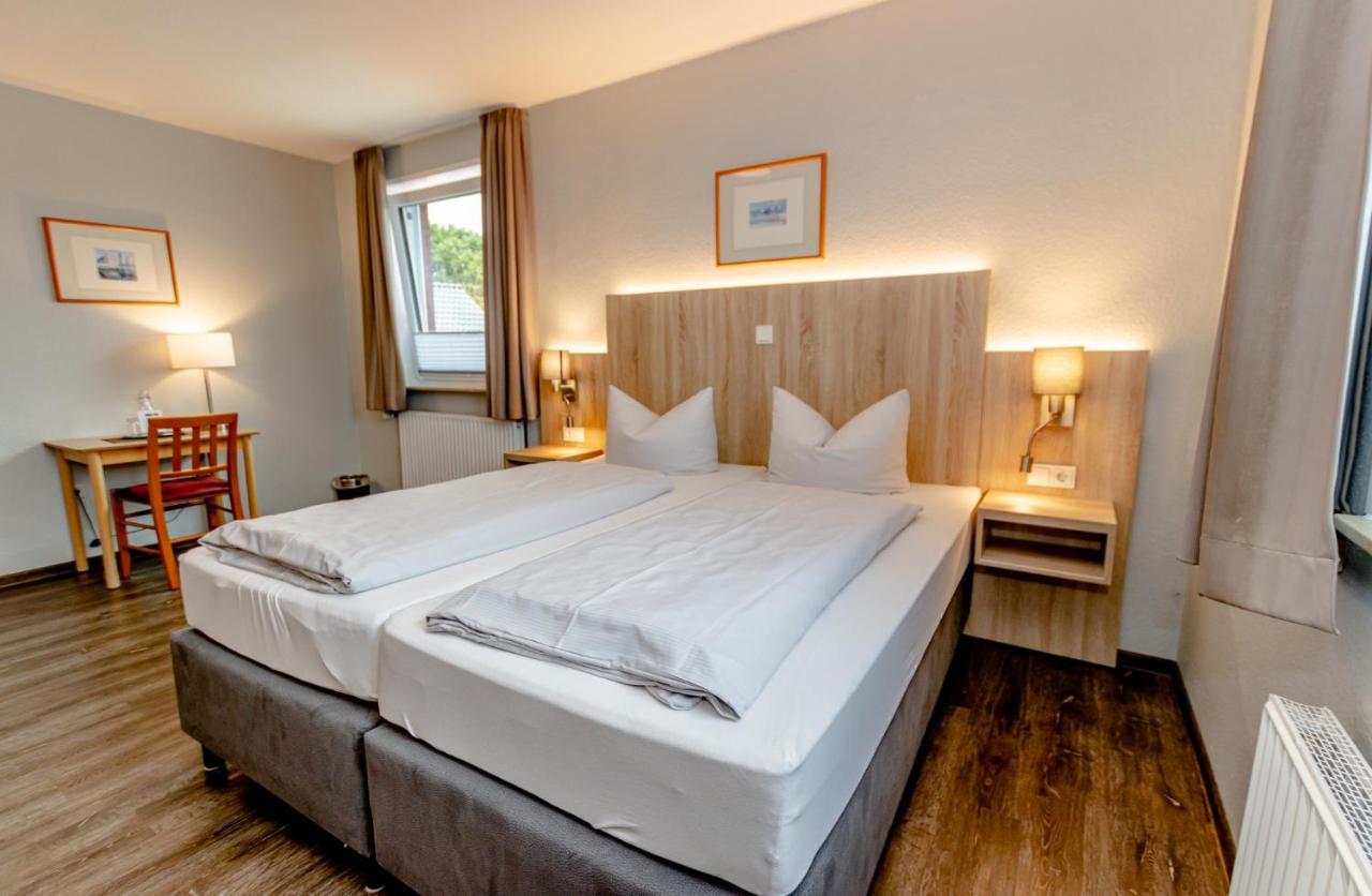 Hotel Herbers Südbrookmerland Eksteriør bilde