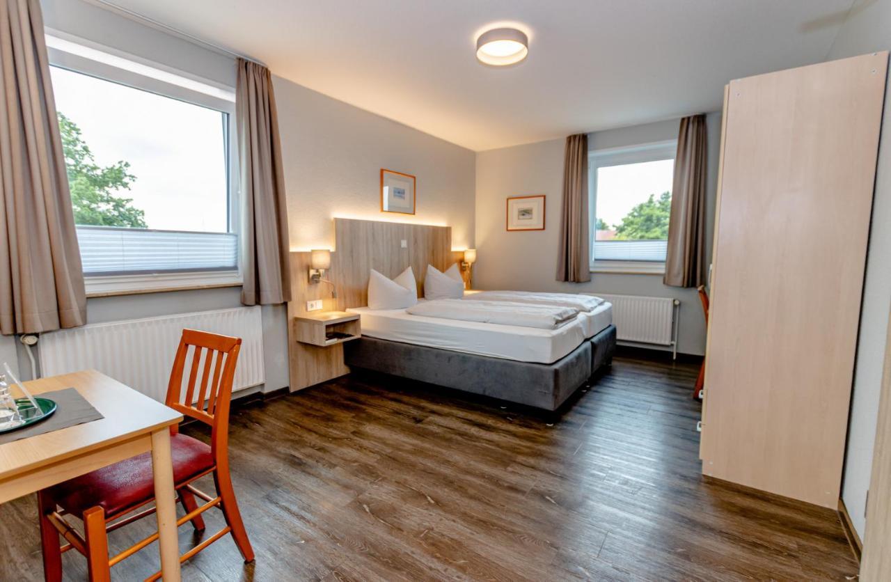 Hotel Herbers Südbrookmerland Eksteriør bilde
