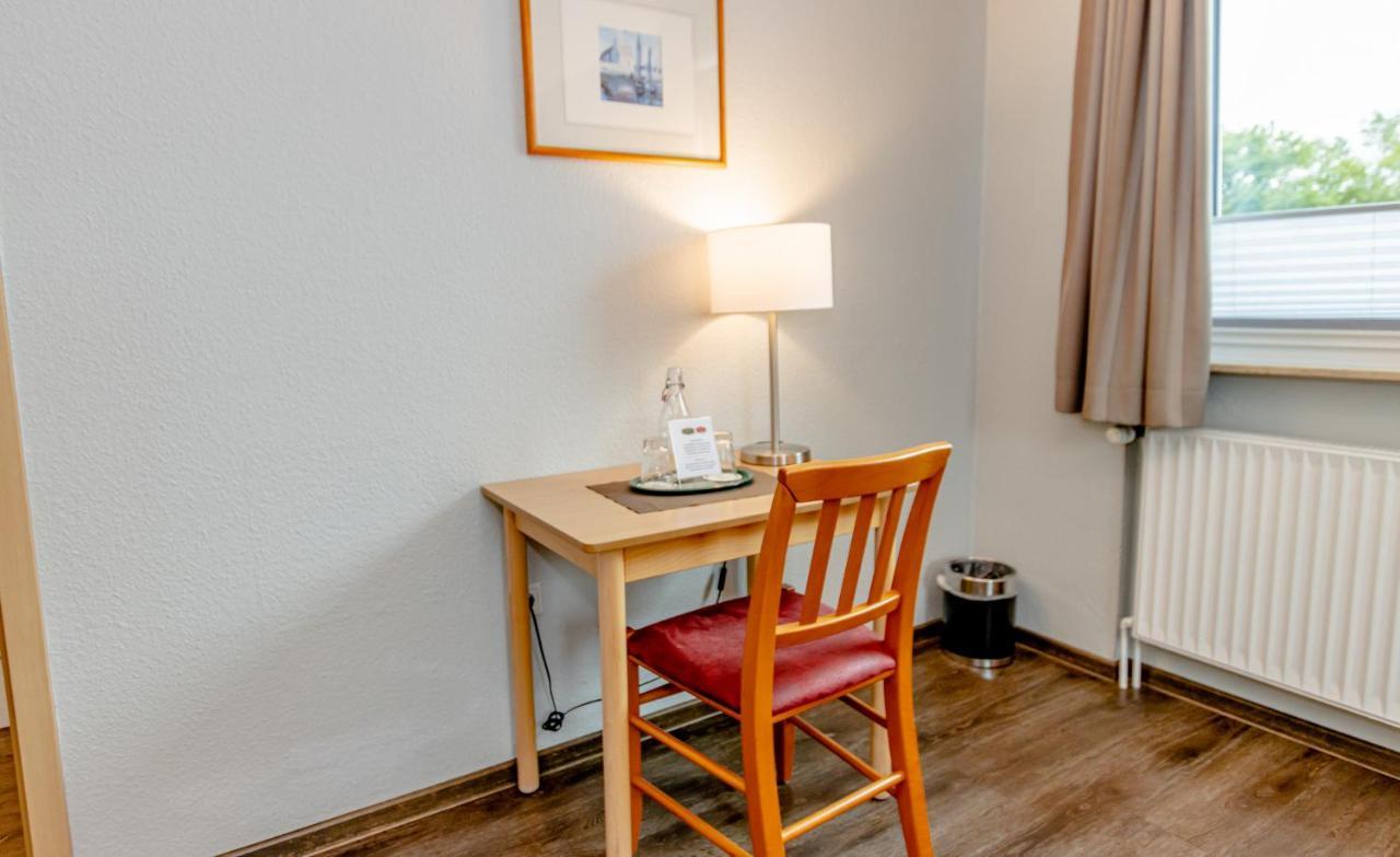 Hotel Herbers Südbrookmerland Eksteriør bilde