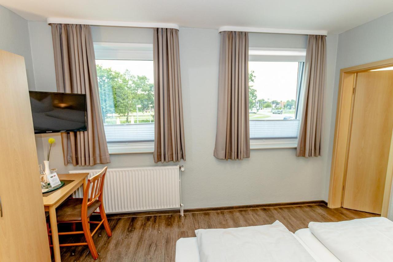 Hotel Herbers Südbrookmerland Eksteriør bilde
